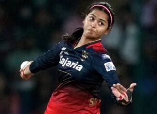 श्रेयांका WPL में दो बार 4-विकेट लेने वाली इकलौती प्लेयर WPL 2024 RCB Shreyanka Patil Purple Cap