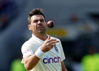 इंग्लैंड के जेम्स एंडरसन बने पहले पेसर जोने के 700 टेस्ट विकेट प्राप्त करने वाले anderson