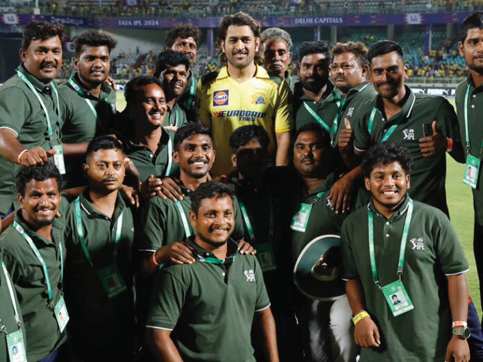 dhoni 1711948665