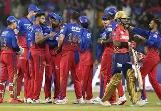 “PBKS vs RCB: रॉयल चैलेंजर्स बेंगलुरु का आत्मविश्वास तोड़ने उतरेगी पंजाब किंग्स, घरेलू मैदान पर ये होगा प्रमुख लक्ष्य 108767208