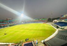 अरुण जेटली स्टेडियम में दर्शको संग होती है लूट। world cup ddca arun jetly stediyam 962