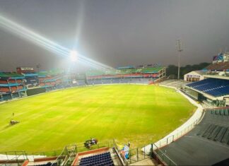 अरुण जेटली स्टेडियम में दर्शको संग होती है लूट। world cup ddca arun jetly stediyam 962