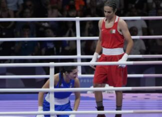 46 सेकेंड में मैच से हटीं इटली की महिला बॉक्सर Italian female boxer Angela Carini and Algerian boxer Iman Khalif