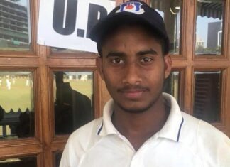 कौन है वो बॉलर जिसकी गेंद पर संजू सैमसन ने खराब शॉट खेलकर गंवाया विकेट Aquib Khan