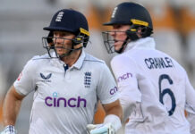 मुल्तान में पाकिस्तान और इंग्लैंड के बीच खेले जा रहे टेस्ट में इंग्लैंड 291 रन पर ऑल ऑउट 58 99