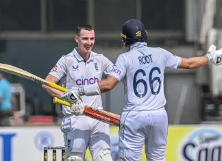 इंग्लैंड और पाकिस्तान के बीच में 27 साल बाद टेस्ट में 800+ रन बने CRICKET PAK ENG TEST 17 1728547948946 1728547965062