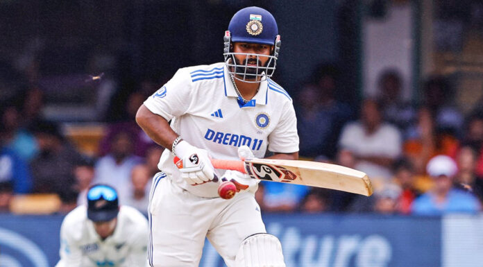 ICC टेस्ट रैंकिंग में भारतीय टीम के विकेटकीपर ऋषभ पंत ने फिर से टॉप-10 बैटर्स में वापसी 111 25