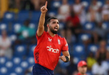 इंग्लिश गेंदबाज साकिब महमूद को भारत का वीजा में मिलने में देरी 2025 1image 18 53 179882185saqib mahmood visa dela