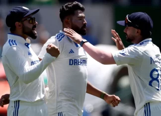 सिडनी टेस्ट- भारत बॉर्डर-गावस्कर ट्रॉफी के 5वें टेस्ट में ऑस्ट्रेलिया से 145 रन से आगे CRICKET AUS IND 28 1735965089926 1735965111074