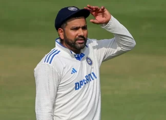 कप्तान रोहित ने सिडनी टेस्ट से खुद को बाहर किया ,जसप्रीत बुमराह ब्लेजर पहनकर भारत से टॉस कराने पहुंचे rohit sharma 680644155