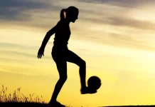 इस्लामी कट्टरपंथियों ने विरोध प्रदर्शन कर बांग्लादेश में फुटबॉल मैच रद्द करवाया women football