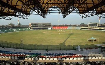 चैंपियंस ट्रॉफी में फ्लड लाइट्स पर विवाद में अब पूर्व पाकिस्तानी क्रिकेटर भी उतर आए 1498723 gaddafistadium 1504674910