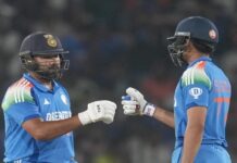 भारत ने इंग्लैंड को 4 विकेट से हराया,रोहित की सेंचुरी 183834edd5275af0e3b739507bccf11a 1349685584