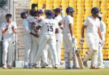 रणजी ट्रॉफी फाइनल- विदर्भ पहली पारी में 379 पर ऑलआउट GkxraGebQAAGMZJ 1740645645394