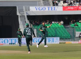 ट्राई सीरीज का पहला वनडे-कीवियों के टॉप-3 बैटर्स पवेलियन लौटे gjqsfctasaaehq0 1739013633