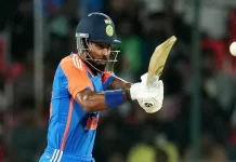 हार्दिक पांड्या के तीन छक्कों से भारत ने दबाव कम कर ऑस्ट्रेलिया को हराया hardik pandya 100 sixes