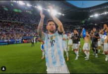 सिंगर लियोनल रिची से पहली बार मिले लियोनेल मेसी, संगीत और फुटबॉल के दिग्गजों की खास मुलाकात Lionel messi clap