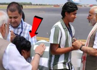 क्रिकेटर वैभव सूर्यवंशी ने PM मोदी के पैर छुए image 2025 05 31T160230.849
