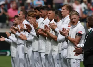 “बर्मिंघम टेस्ट में भारत और इंग्लैंड के प्लेयर्स ने काली पट्टी बांधकर दी श्रद्धांजलि” black 1751473512