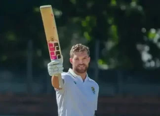 “साउथ अफ्रीका ने जिम्बाब्वे को 537 रन का टारगेट दिया — मुल्डर की रिकॉर्ड पारी ने मैच पर कब्जा” image resize color correction and ai 99 1751300433