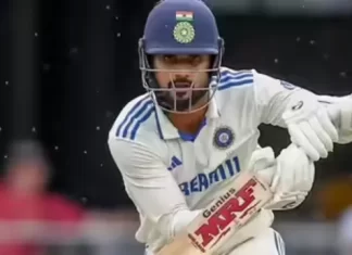 गेंदबाज आकाशदीप ने जड़ा पहला टेस्ट अर्धशतक, संकट में टीम को संभाला aakashdeep completed fifty in just 54 balls in oval test ind vs eng 2025 08 02 16 54 36