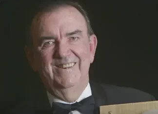 पूर्व ऑस्ट्रेलियाई कप्तान और कोच बॉब सिम्पसन का निधन untitled design 2025 08 16t101721946 1755319646