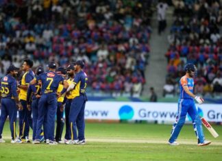 सुपर ओवर में शनाका रिव्यू लेकर आउट होने से बचे image 2025 09 27T120805.070