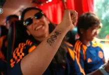 वर्ल्डकप जीतने के बाद हरमनप्रीत–स्मृति ने ट्रॉफी का टैटू बनवाया g4 bwvtwaaaey1p 1762331958