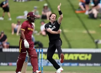 वेस्टइंडीज आखिरी वनडे में 161 पर ऑलआउट: कमजोर बल्लेबाज़ी ने श्रृंखला जीतने का मौका गंवाया image resize color correction and ai 2025 11 22t10 1763787258