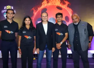 इंडियन पिकलबॉल लीग भारत में पहली बार खेली जाएगी indian pickleball league posing with players 1763537225