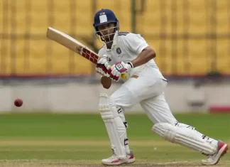 मुंबई के चेतन मुलानी का कमाल, रणजी सीजन में तीसरी बार 5 विकेट—गेंदबाज़ी से विपक्ष में दहशत untitled design 2025 11 10t164724936 1762773591