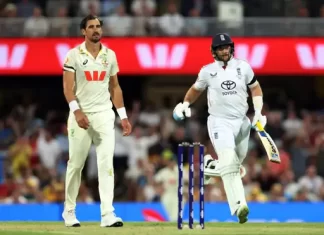 जो रूट का कमाल: ऑस्ट्रेलिया में लगाया पहला टेस्ट शतक, इंग्लैंड की पारी को मिली मजबूती moments 17 1764848267