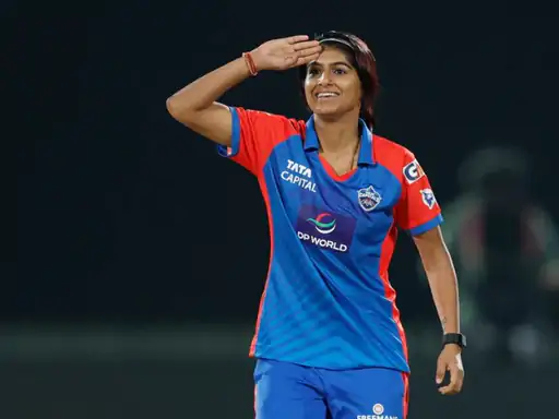 moments 16 1768930064