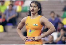 विनेश फोगाट को बड़ा झटका, WFI ने भेजा शो-कॉज नोटिस… घरेलू कुश्ती से अस्थायी दूरी तय 2026 5image 17 24 475949474vineshhh ll