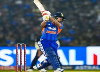 IPL में ईशान किशन का तूफानी अंदाज, लगातार 3 छक्के लगाकर पूरी की शानदार फिफ्टी image 2026 05 07T184549.782